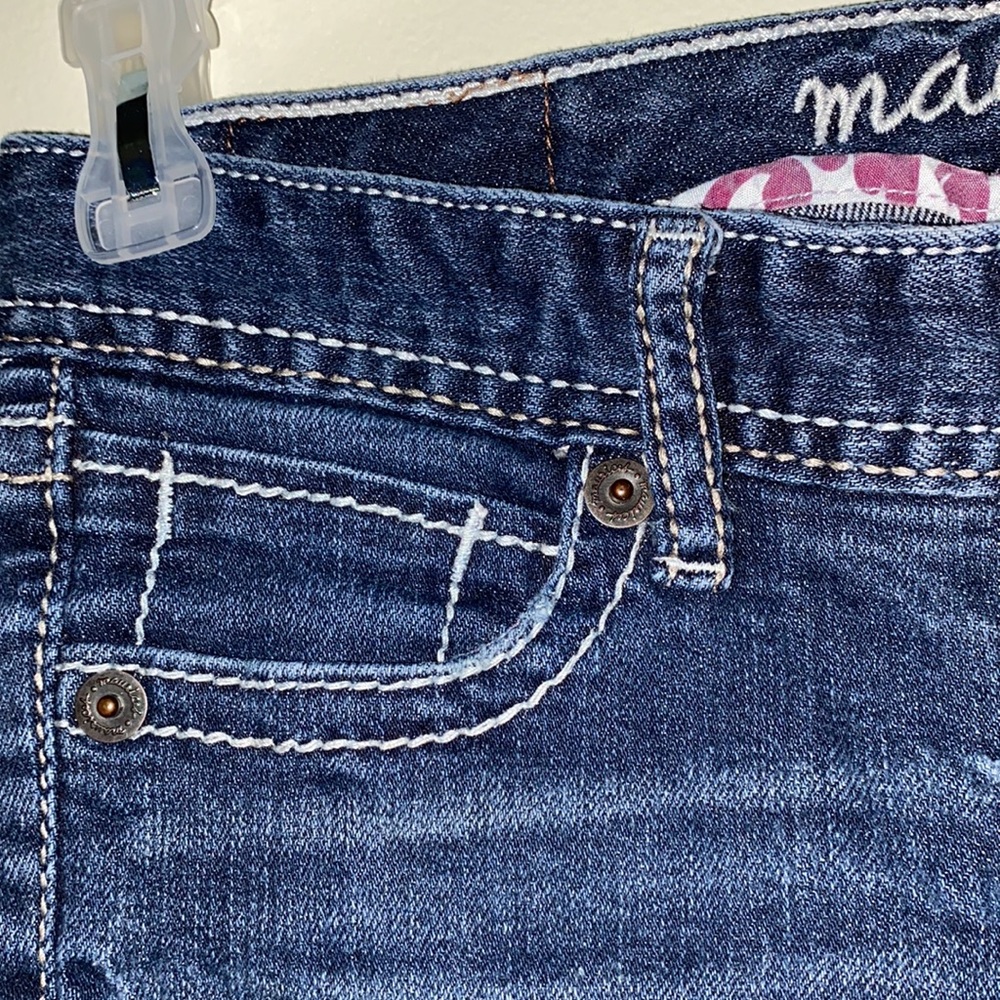 Jeans - Picture 3 of 5
